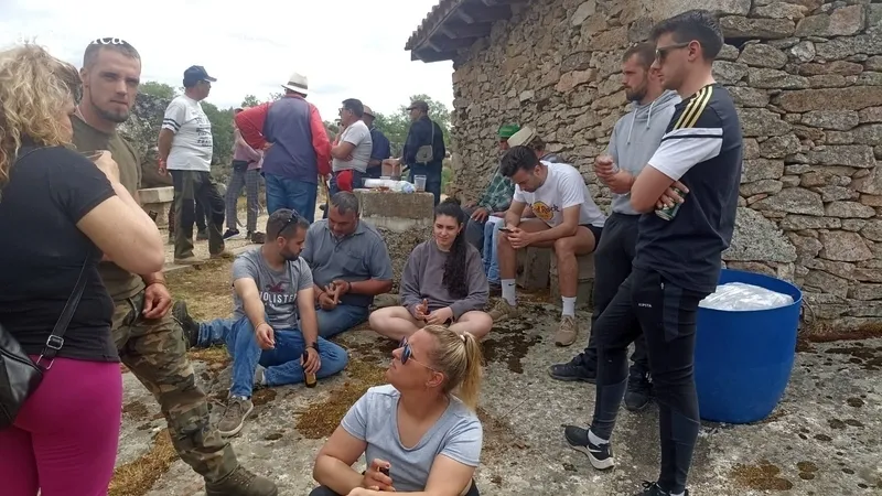 XI Marcha de senderismo al Puente Palo en Cabeza del Caballlo / CATA SÁNCHEZ