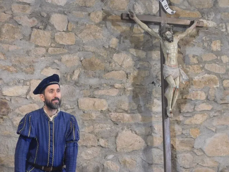 Foto 6 - La iglesia de Valdemierque acoge el montaje &lsquo;Buscando a Nebrija&rsquo;