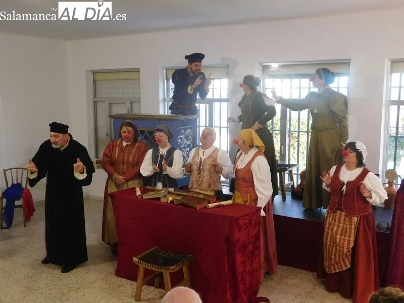 Foto 2 - Martinamor acoge con entusiasmo la obra &lsquo;Buscando a Nebrija&rsquo;