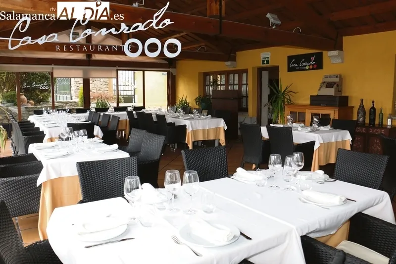 Desde 1959 Casa Conrado ha mantenido un compromiso firme con sus clientes: ofrecer la mejor cocina tradicional adaptada al momento