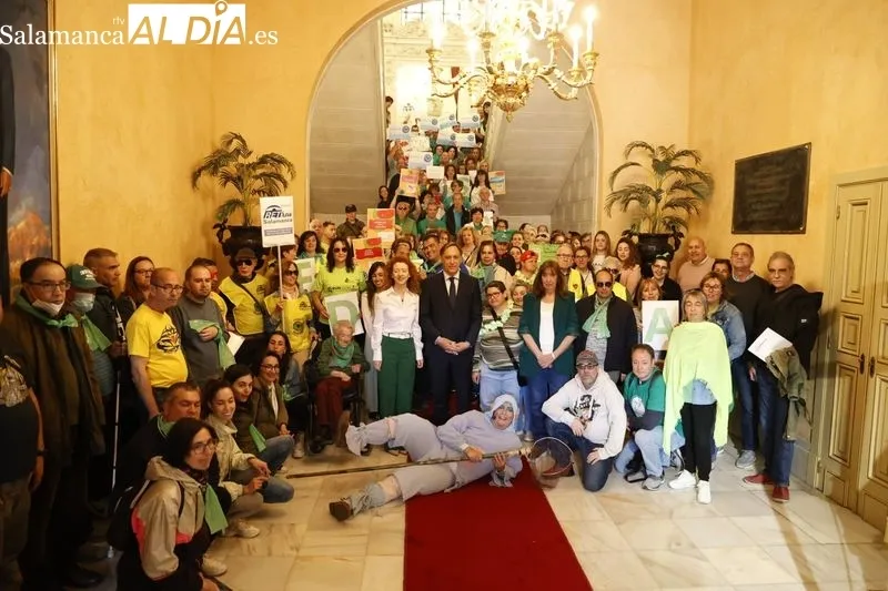 Acto en el Ayuntamiento con motivo del Día Mundial de la Salud. Foto de David Sañudo