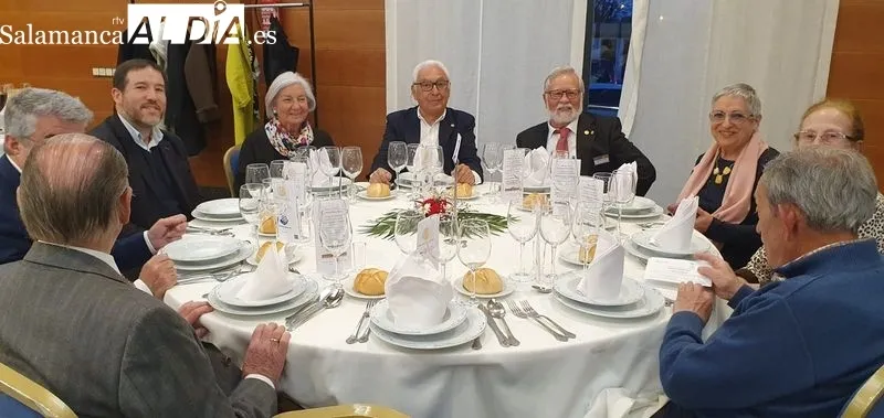Velada en la que el Rotary Club Plaza Mayor ha premiado a Mayalde