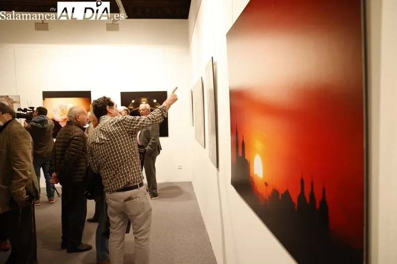 Exposición del colaborador de SALAMANCA AL DÍA, José Amador Martín, en el Casino de Salamanca. Foto de David Sañudo