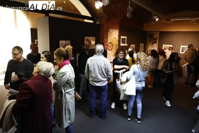 El Museo del Comercio acoge la exposición fotográfica 'Bienvenidos. La calidez del comercio' con obras de José Antonio Porteros. Foto de David Sañudo
