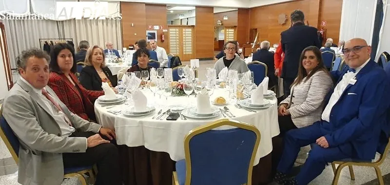 Velada en la que el Rotary Club Plaza Mayor ha premiado a Mayalde