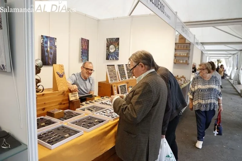Feria de Artesanía en la plaza de los Bandos. Foto de David Sañudo