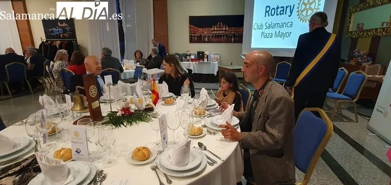 Velada en la que el Rotary Club Plaza Mayor ha premiado a Mayalde