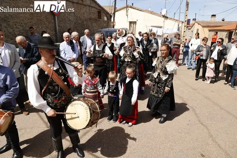 Bailes charros en la última jornada de las fiestas en Doñinos de Salamanca. Foto de David Sañudo