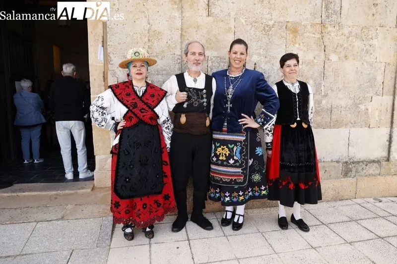 Bailes charros en la última jornada de las fiestas en Doñinos de Salamanca. Foto de David Sañudo