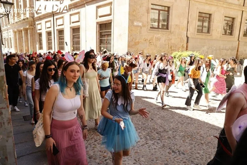 Fiestas de la Facultad de Filología de la Universidad de Salamanca. Foto de David Sañudo