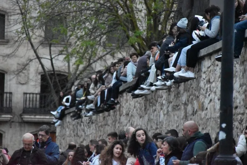 Foto 11 - Cientos de personas arropan al Cristo de los Doctrinos y la Virgen de la Amargura