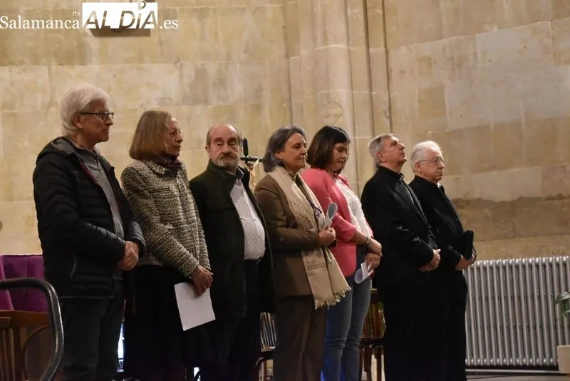 Foto 9 - Respetuosa meditaci&oacute;n de las 7 Palabras de Cristo en la Cruz