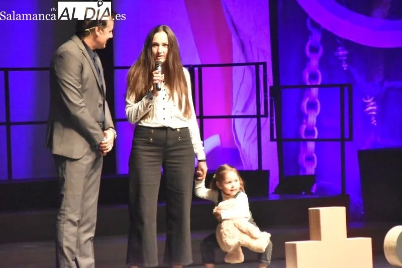 Foto 16 - La solidaridad con Ucrania, protagonista en la noche de los Premios de Cruz Roja en Salamanca