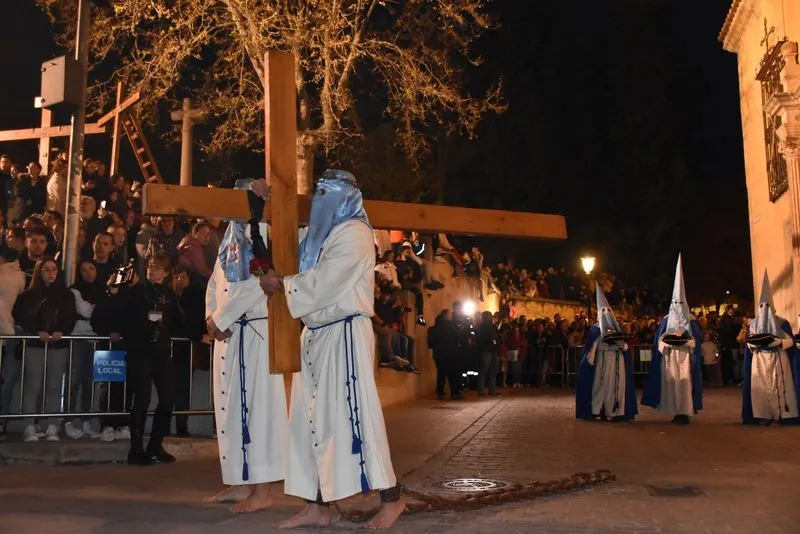 Foto 5 - Ilusionante desfile del Cristo de los Doctrinos y la Virgen de la Amargura por las calles salmantinas cuatro a&ntilde;os despu&eacute;s