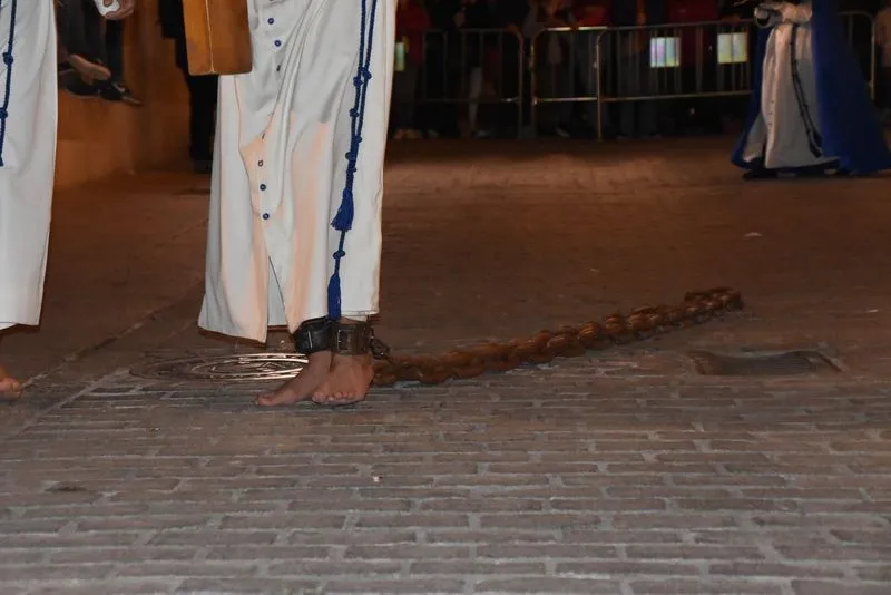 Foto 4 - Ilusionante desfile del Cristo de los Doctrinos y la Virgen de la Amargura por las calles salmantinas cuatro a&ntilde;os despu&eacute;s