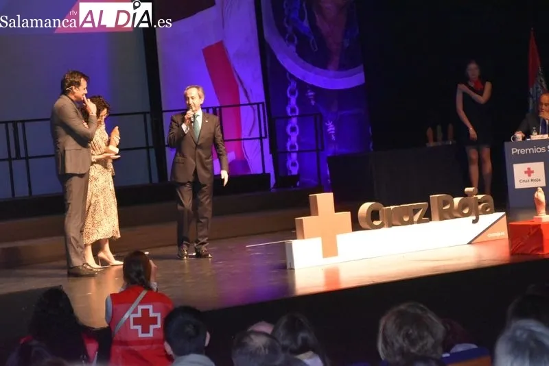 Foto 14 - La solidaridad con Ucrania, protagonista en la noche de los Premios de Cruz Roja en Salamanca