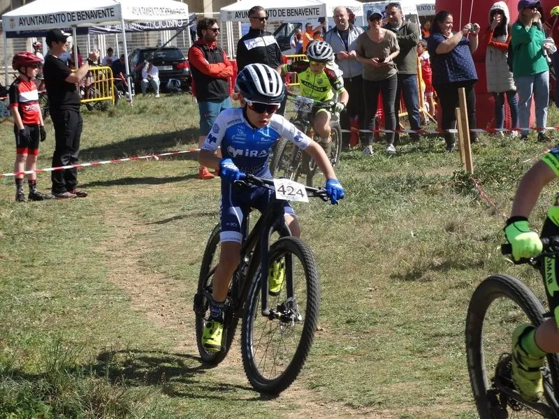 Escuela Mirat - Salamanca es Ciclismo en Benavente