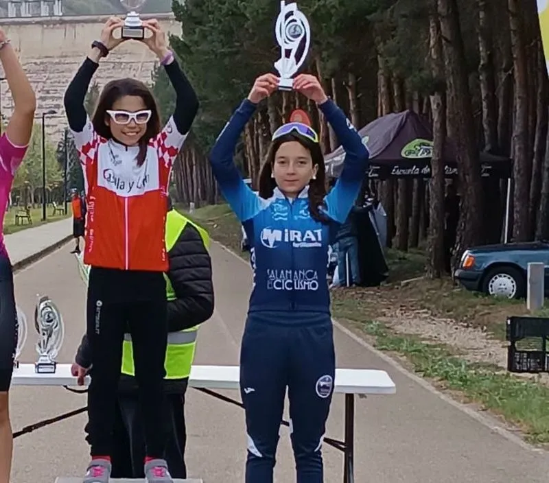 Ciclistas del Salamanca es Ciclismo en Aguilar de Campoo
