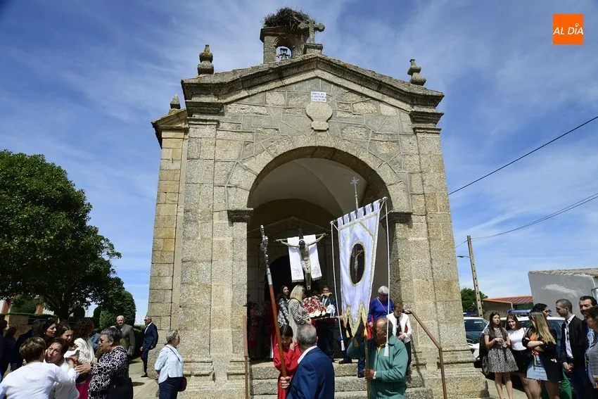 Porcesión del Cristo de la Exaltación en Gallegos de Argañán / Fotos: Adrián M. Pastor