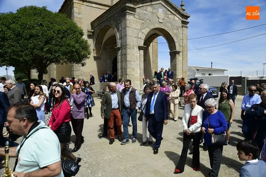 Porcesión del Cristo de la Exaltación en Gallegos de Argañán / Fotos: Adrián M. Pastor
