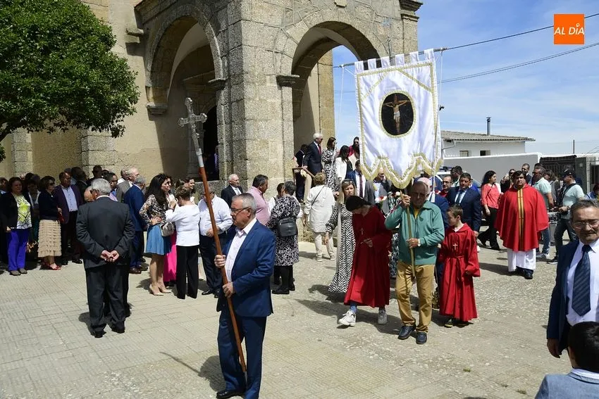 Porcesión del Cristo de la Exaltación en Gallegos de Argañán / Fotos: Adrián M. Pastor