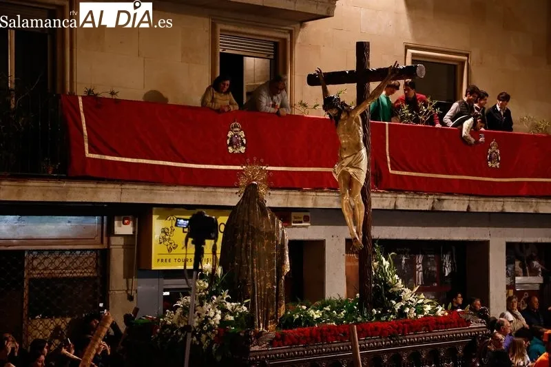 Procesión de la Hermandad Universitaria. Foto de David Sañudo