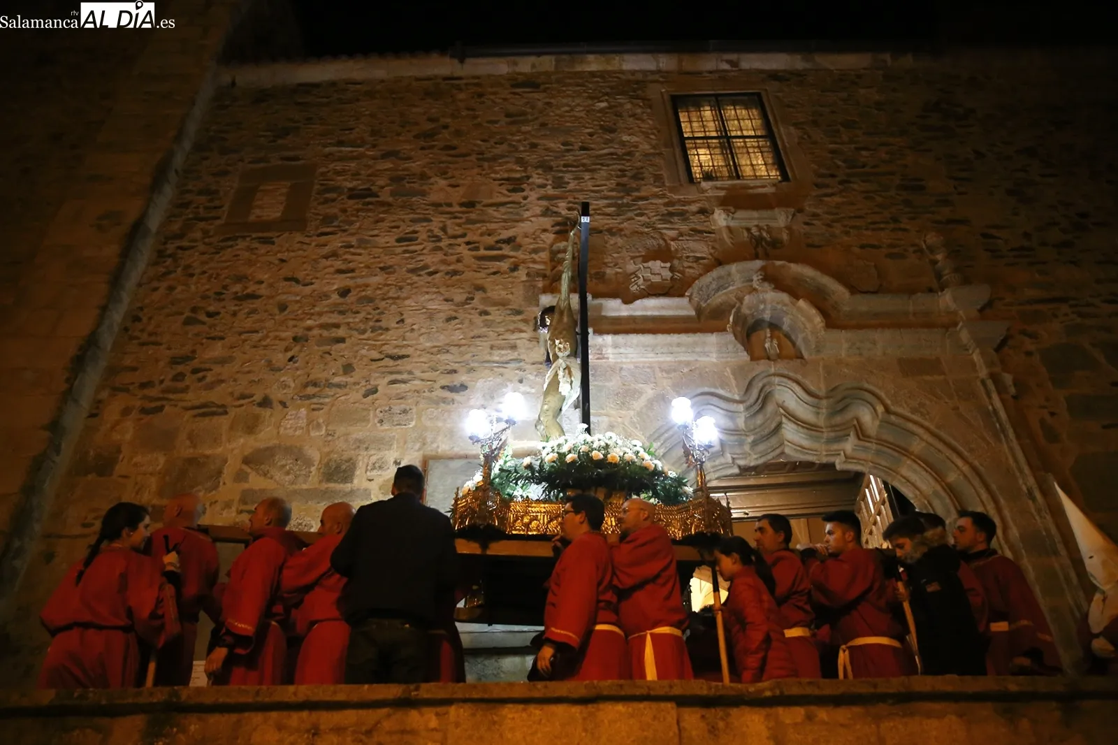 Foto 12 - Procesi&oacute;n del V&iacute;a Crucis de los J&oacute;venes