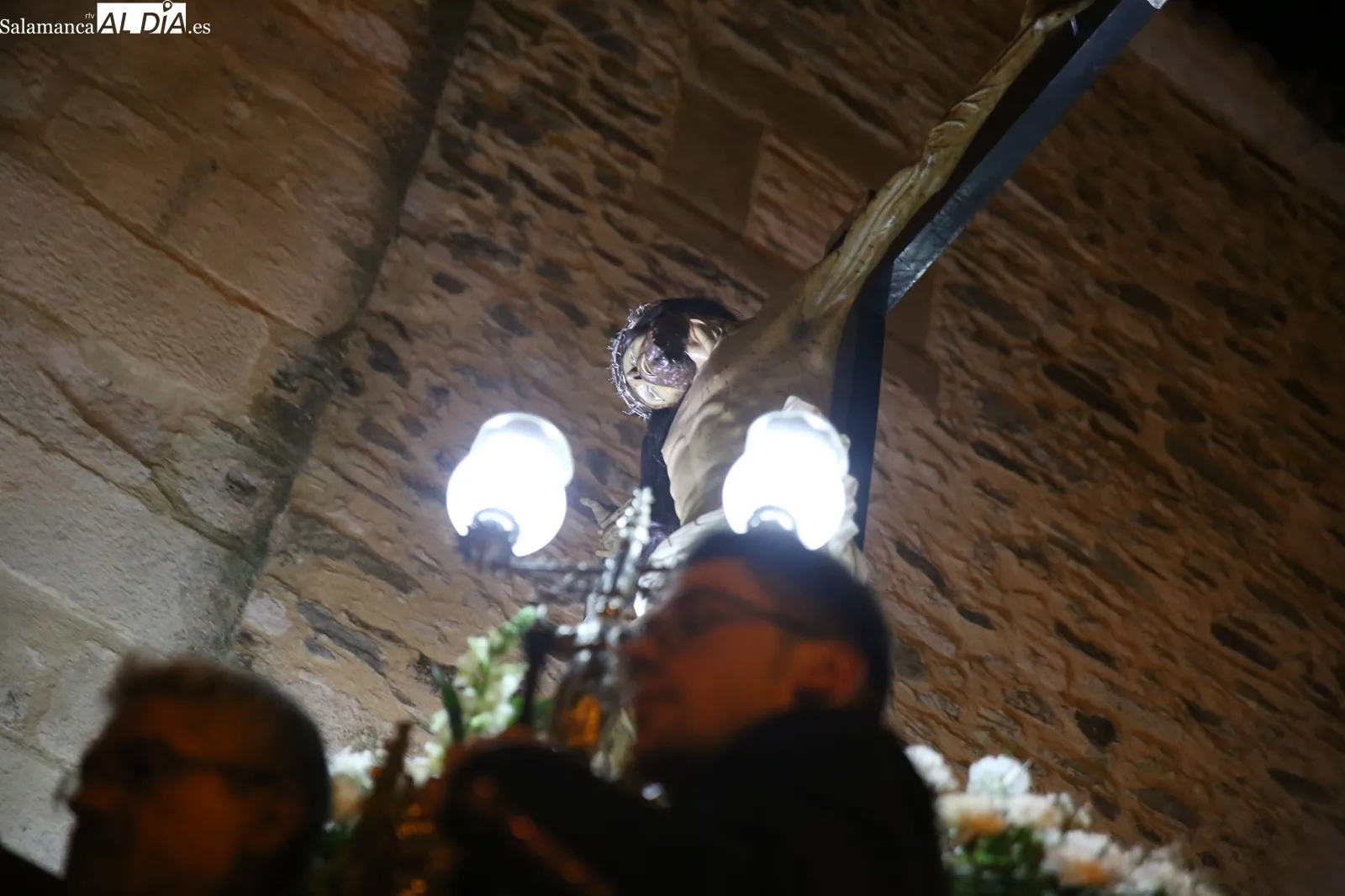 Foto 11 - Procesi&oacute;n del V&iacute;a Crucis de los J&oacute;venes