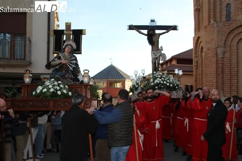 Foto 8 - Procesi&oacute;n del Santo Entierro en Alba de Tormes