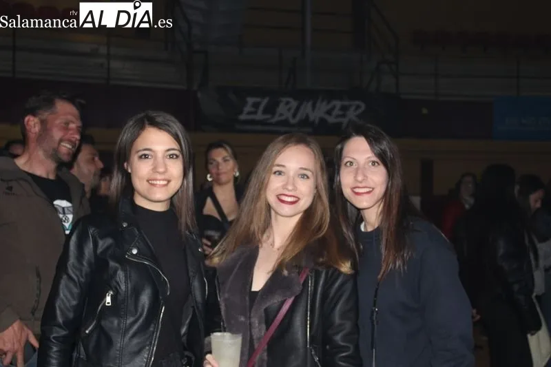 Foto 45 - La fiesta Remember congrega a 1.200 personas en la Plaza de Toros
