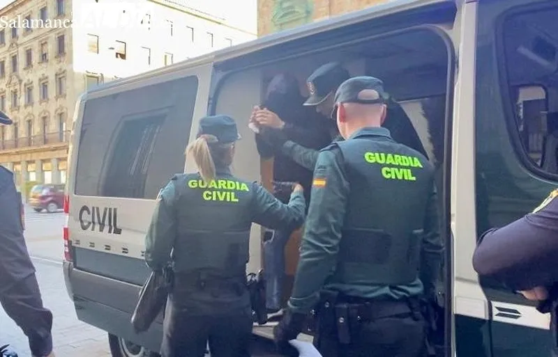 Llegada de los acusados a la Audiencia Provincial