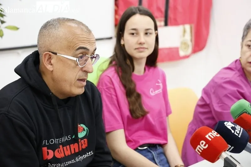 Presentación de la 12ª Galería Urbana del Barrio del Oeste en la sede de Zoes. Foto de David Sañudo