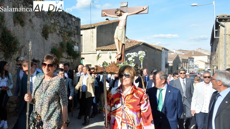 La Cofradía y los vecinos de Hinojosa de Duero celebran la fiesta del Santo Cristo de la Misericordia