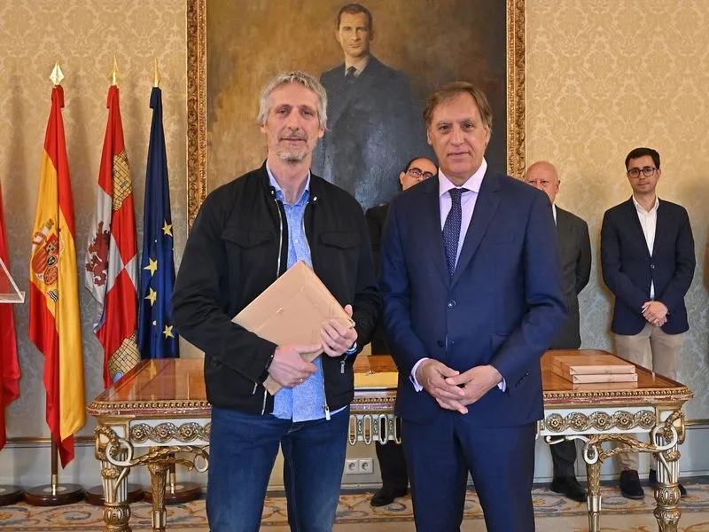 Homenaje a los 43 funcionarios municipales jubilados en el último año 