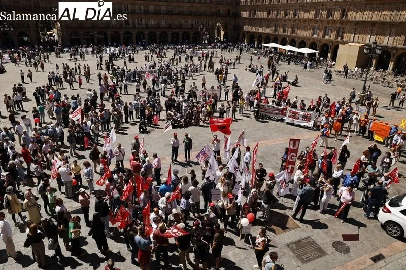 Foto 16 - Salamanca reclama sueldos m&aacute;s altos
