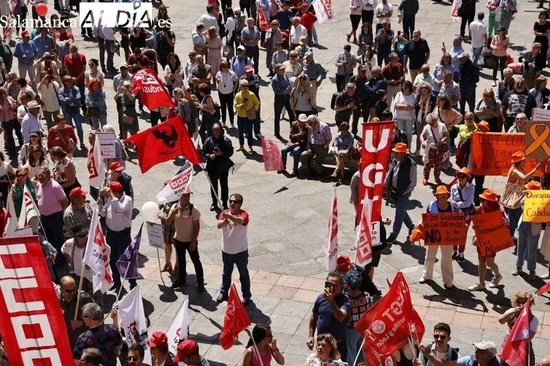 Foto 7 - Salamanca reclama sueldos m&aacute;s altos