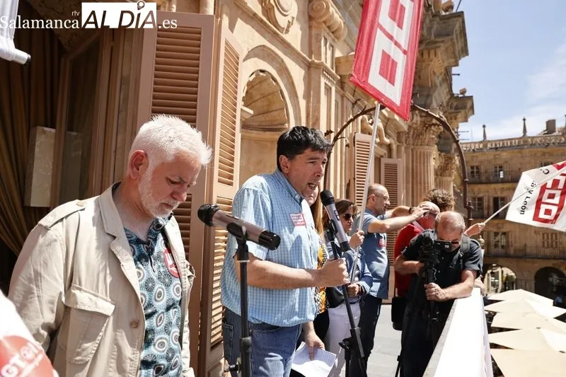 Foto 5 - Salamanca reclama sueldos m&aacute;s altos