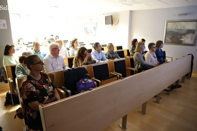Foto 4 - El Colegio Oficial de M&eacute;dicos acoge una jornada sobre el Lupus