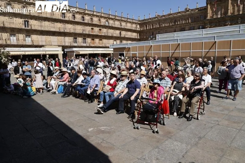 Foto 9 - Gran &eacute;xito en la primera jornada de la Feria del Libro