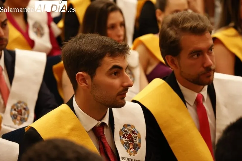 Foto 9 - Los alumnos de &uacute;ltimo curso de CAFYD celebran su graduaci&oacute;n