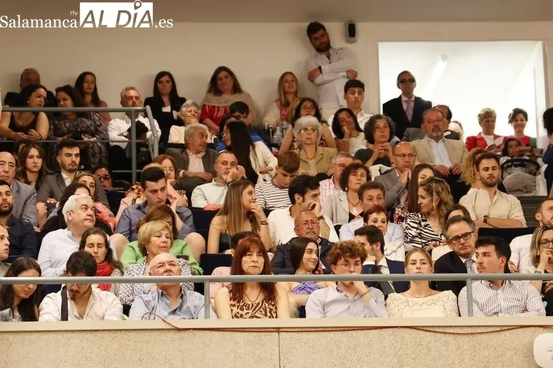 Foto 13 - Los alumnos de &uacute;ltimo curso de CAFYD celebran su graduaci&oacute;n