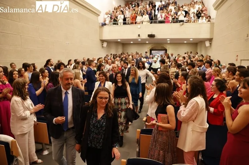 Foto 12 - Nuevos graduados en Educaci&oacute;n por la UPSA