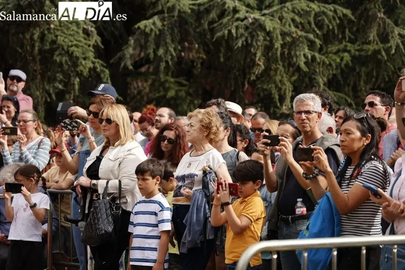 Foto 10 - M&aacute;s de 300 alumnos de conservatorios de Castilla y Le&oacute;n llenan de m&uacute;sica las calles salmantinas