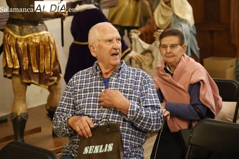 Foto 10 - Presentado 'Alma mater', una antolog&iacute;a po&eacute;tica que celebra a las madres en apoyo de C&aacute;ritas, de la mano de Juan Carlos L&oacute;pez Pinto y Carmen Borrego