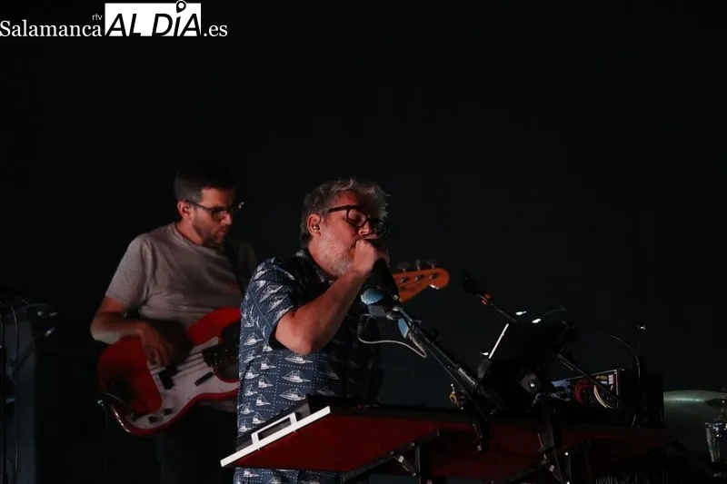 Foto 15 - Iv&aacute;n Ferreiro hace vibrar al CAEM con su 'Trinchera Pop'