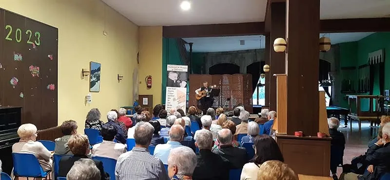 Foto 3 - Los grandes cantautores cobran vida en el Casino Obrero de B&eacute;jar