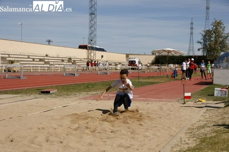 Galería de imágenes la final provincial de atletismo en los Juegos Escolares / Fotos: David Sañudo