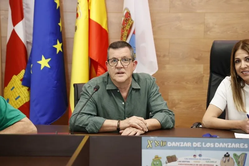 Foto 3 - Ya est&aacute; aqu&iacute; la XXIII edici&oacute;n de 'El Danzar de los danzares' en Castellanos de Moriscos: "Es una muestra de lo que se hace en las escuelas p&uacute;blicas"