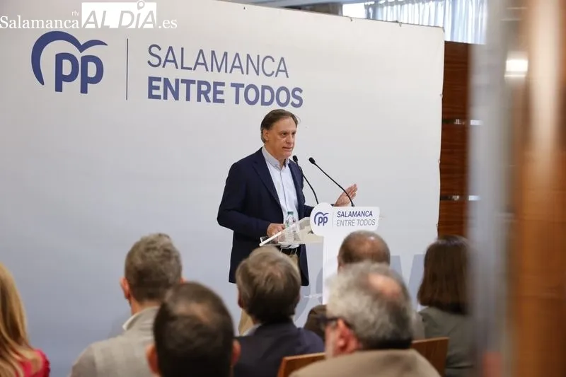 Foto 9 - Garc&iacute;a Carbayo sobre su candidatura: "Somos los &uacute;nicos que salimos a ganar, otros no tienen opciones y sue&ntilde;an con una carambola" 