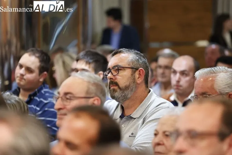 Foto 4 - Garc&iacute;a Carbayo sobre su candidatura: "Somos los &uacute;nicos que salimos a ganar, otros no tienen opciones y sue&ntilde;an con una carambola" 